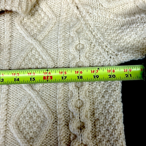 Vintage wool fisherman’s sweater handknit in Scotland by Arthur Armstrong & co - Picture 5 of 11